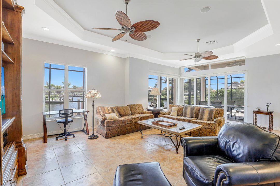 99 Gulfport Ct, Marco Island, FL 34145