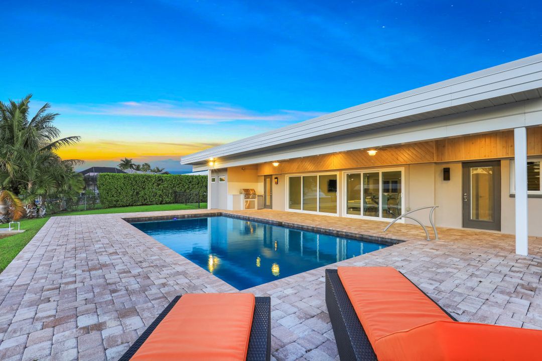 6572 E Town and River Rd, Fort Myers, FL 33919