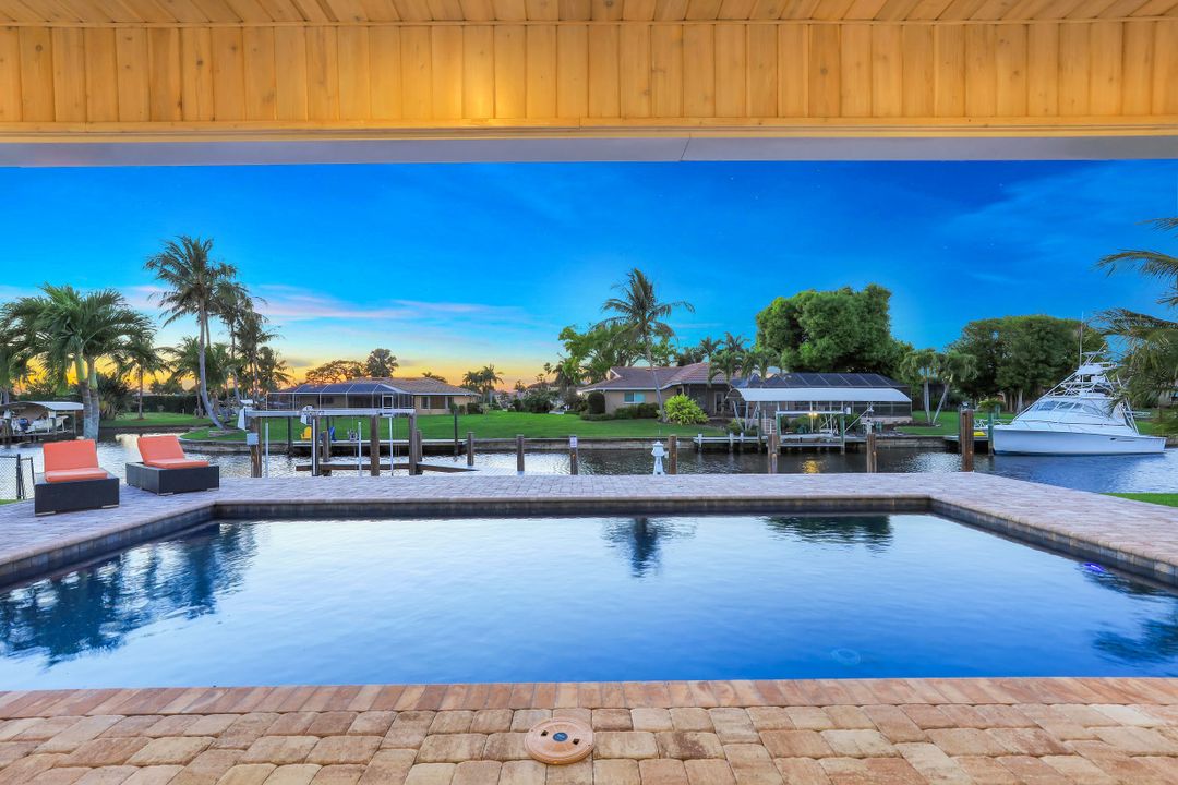 6572 E Town and River Rd, Fort Myers, FL 33919