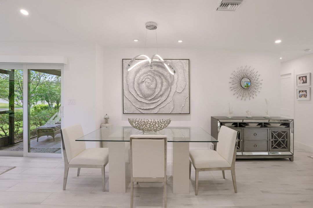 1001 Forest Lakes Dr, Naples, FL 34105