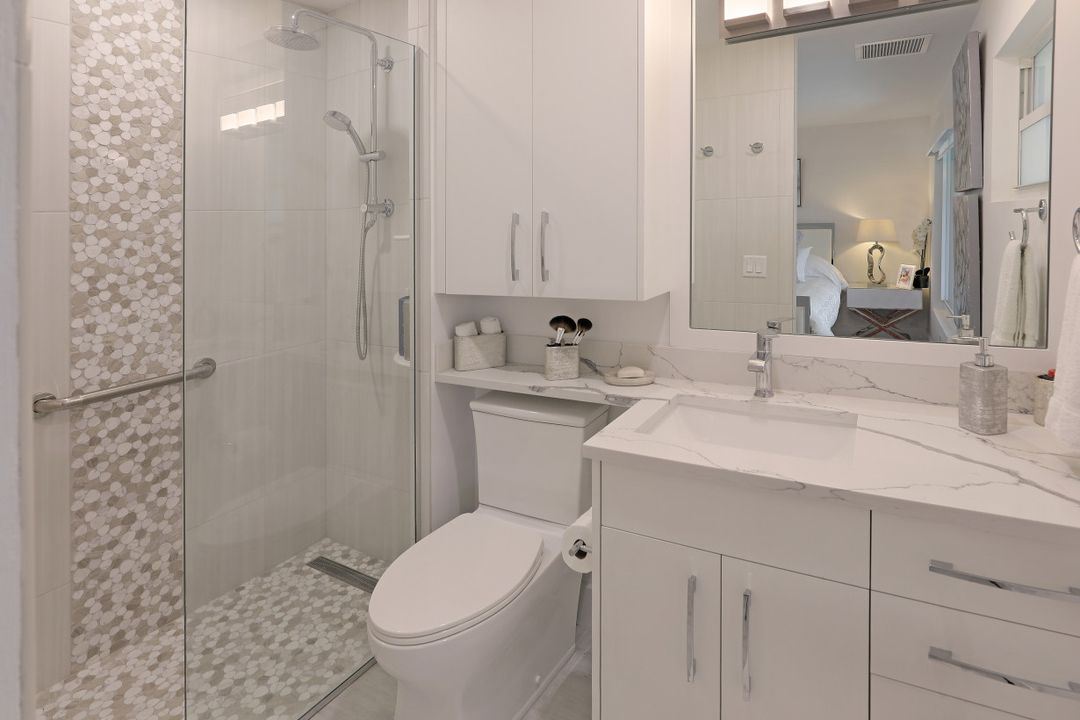 1001 Forest Lakes Dr, Naples, FL 34105