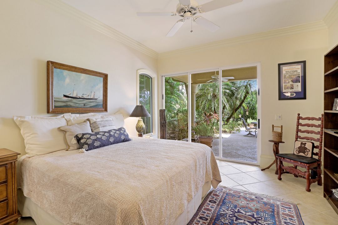 8692 Purslane Dr, Naples, FL 34109