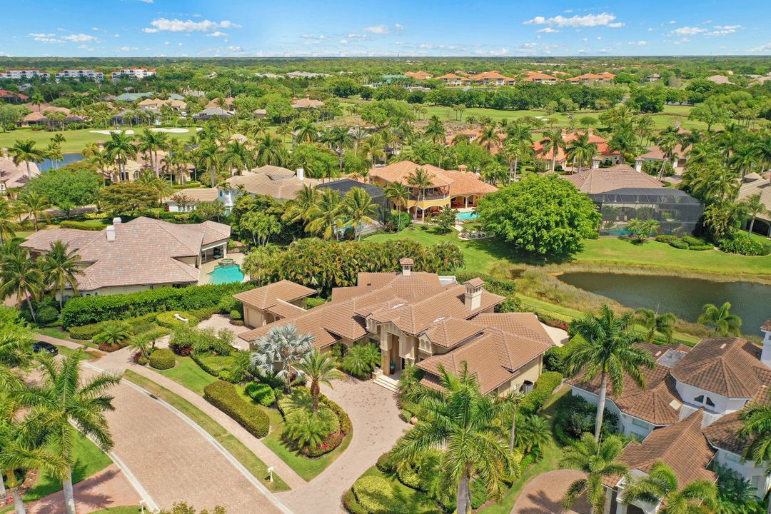 8692 Purslane Dr, Naples, FL 34109