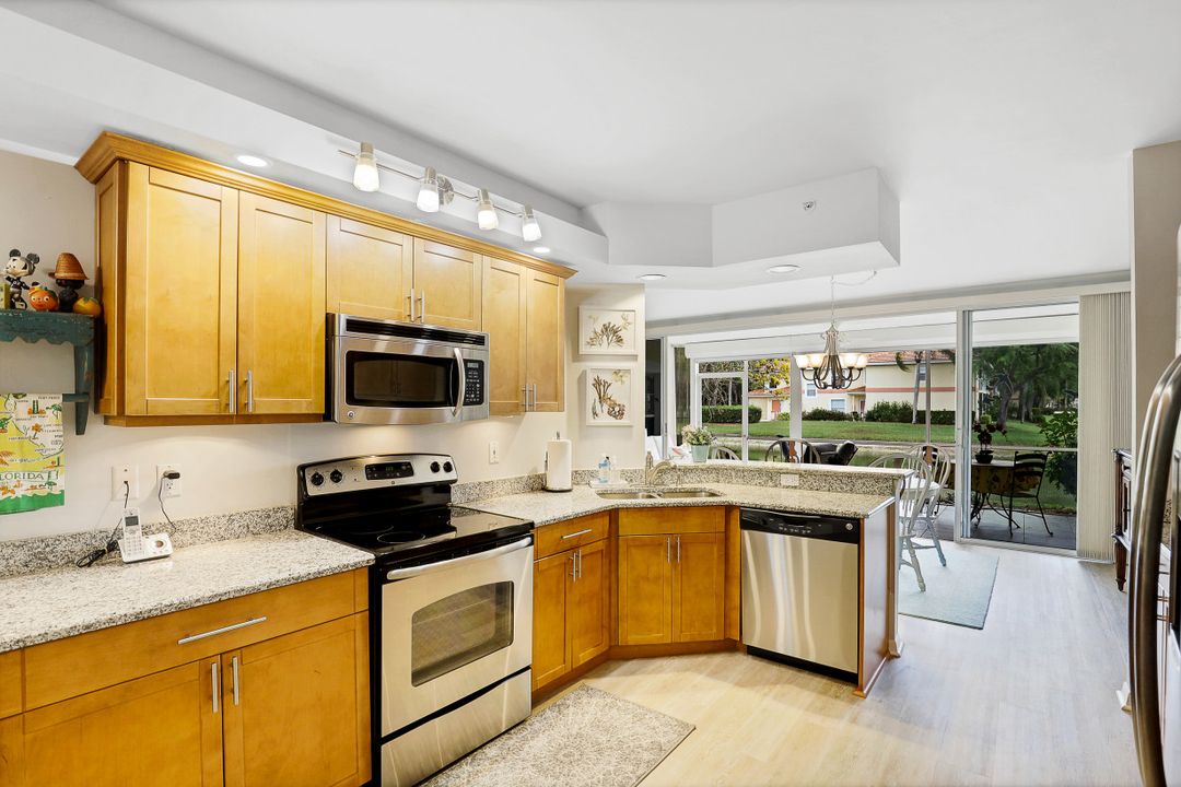 7576 Oleander Gate Dr #103, Naples, FL 34109