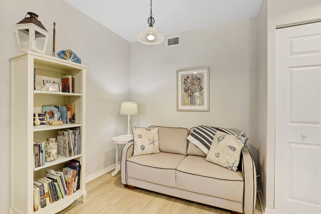 7576 Oleander Gate Dr #103, Naples, FL 34109