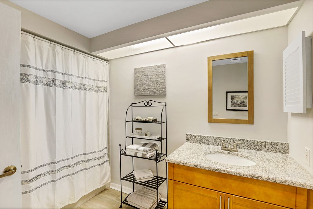 7576 Oleander Gate Dr #103, Naples, FL 34109