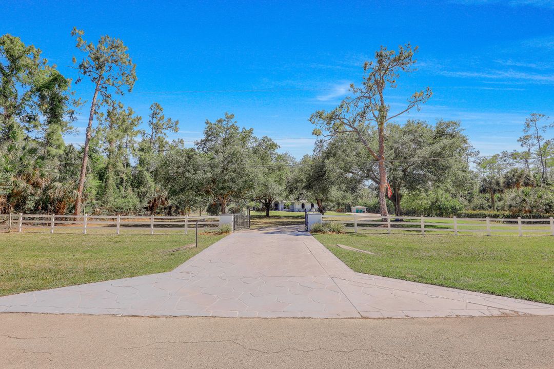 4530 7th Ave SW, Naples, FL 34119