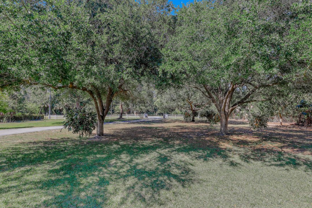 4530 7th Ave SW, Naples, FL 34119