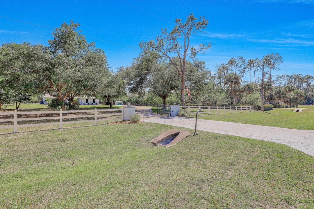 4530 7th Ave SW, Naples, FL 34119