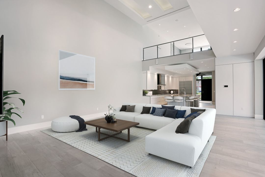 625 Fairway Terrace, Naples, FL 34103