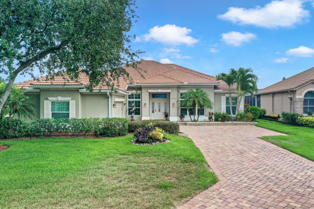 8172 Lowbank Dr, Naples, FL 34109