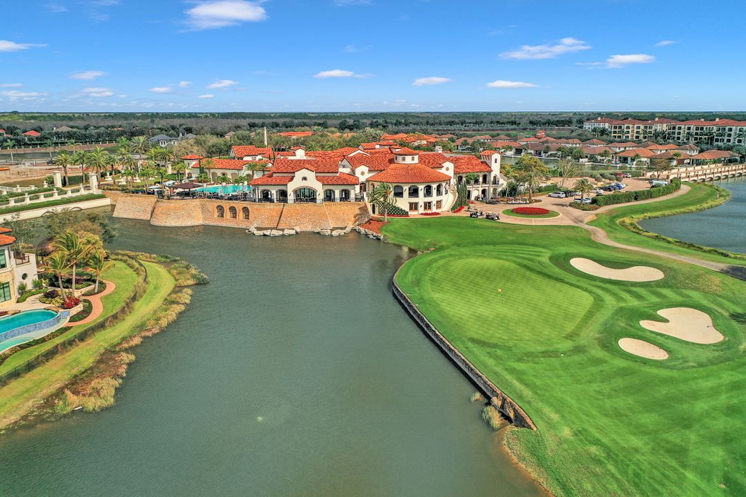 16379 Viansa Way #102, Naples, FL 34110