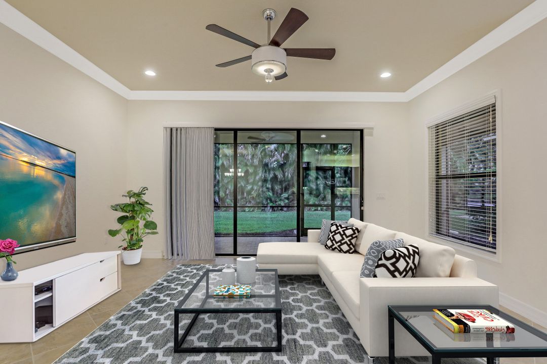 3192 Pacific Dr, Naples, FL 34119