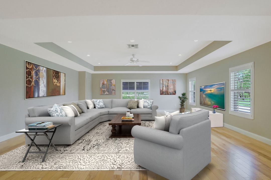 762 Hickory Rd, Naples, FL 34108