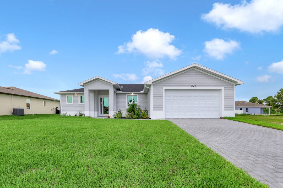 1340 S Gator Cir, Cape Coral, FL 33909