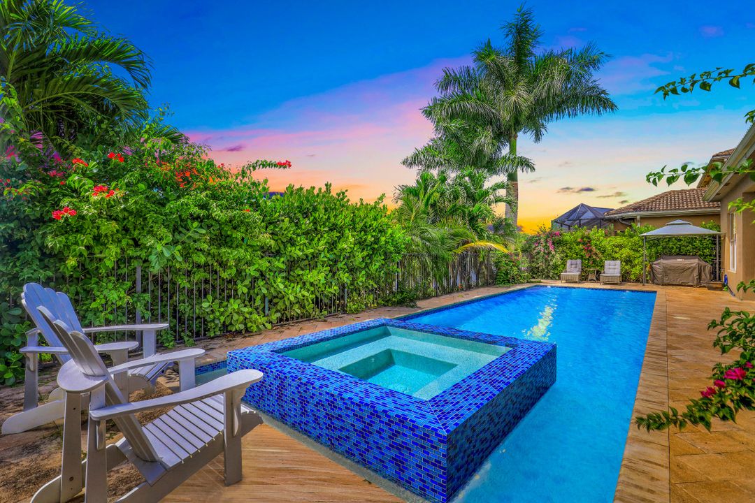 6558 Monterey Point, Naples, FL 34105