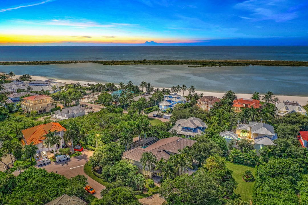 320 Wild Orchid Ln, Marco Island, FL 34145