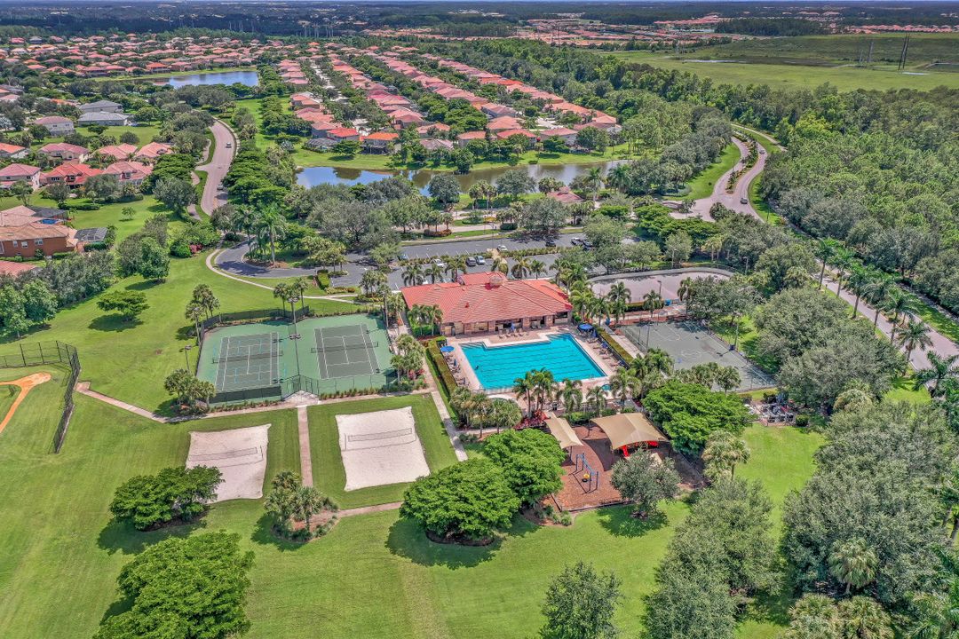 12168 Country Day Cir, Fort Myers, FL 33913