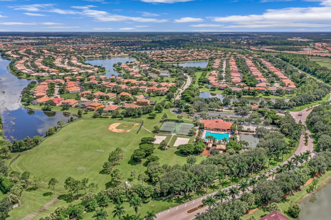 12168 Country Day Cir, Fort Myers, FL 33913