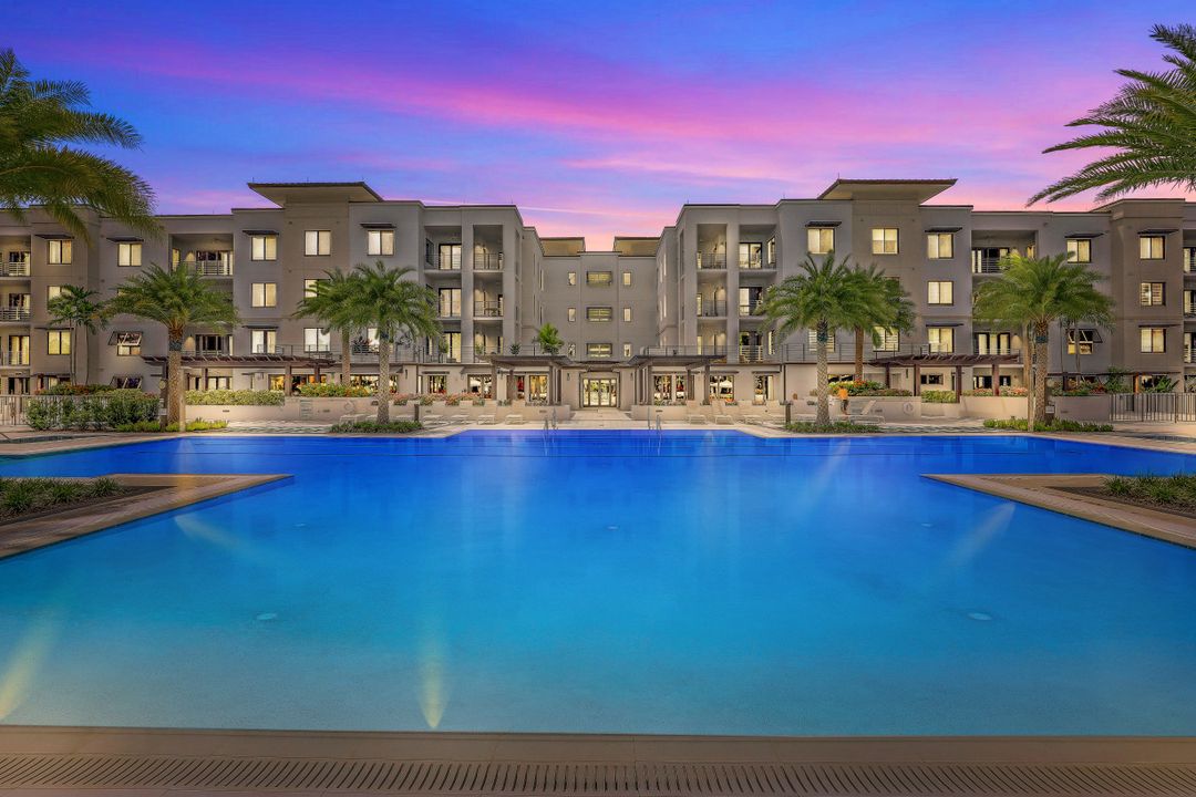 1111 Central Ave #402, Naples, FL 34102