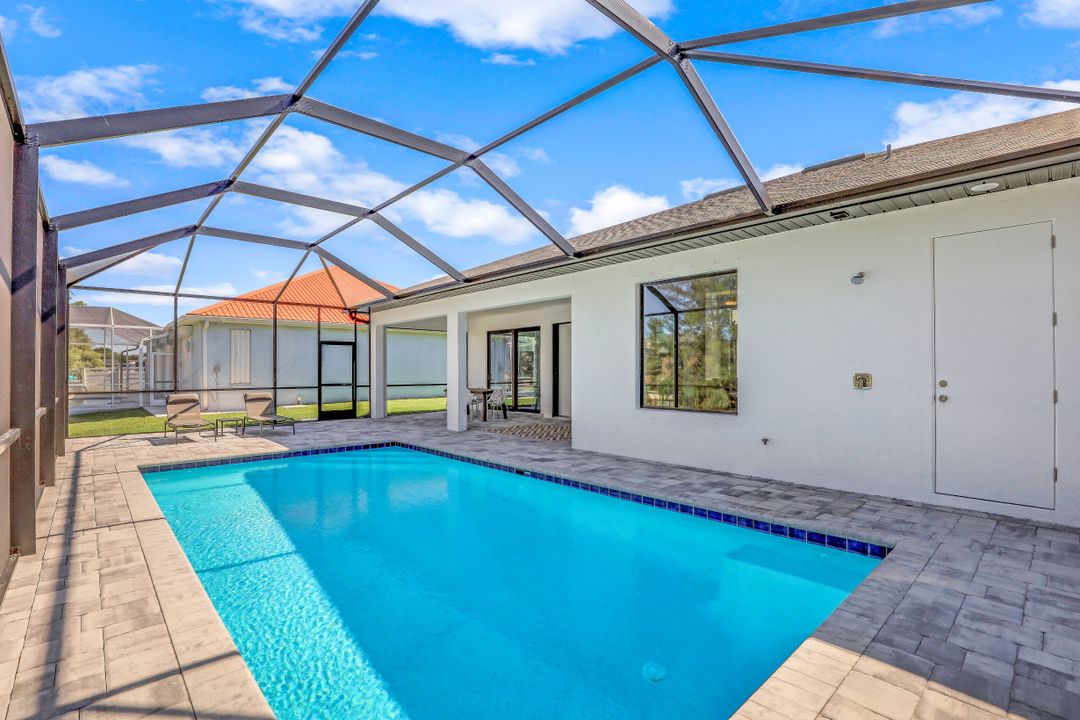 1001 SW 37th St, Cape Coral, FL 33914