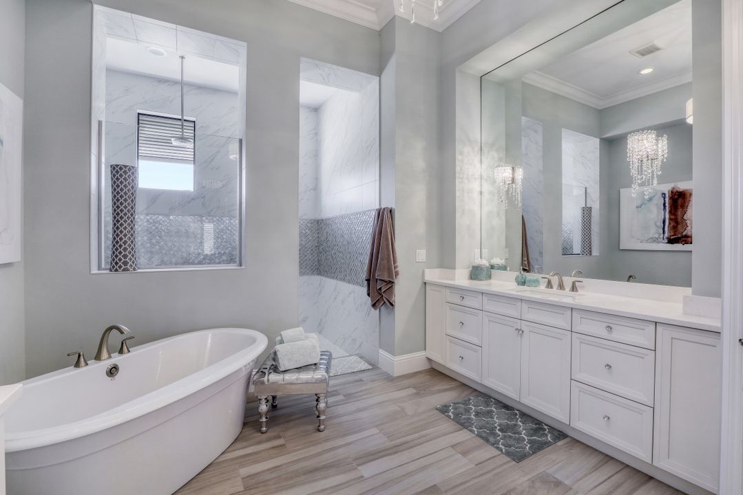 8981 Arrezo Ct, Naples, FL 34119