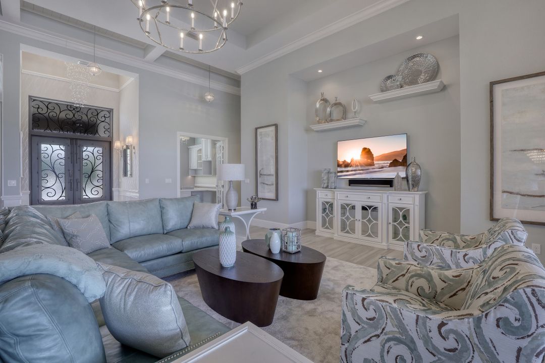 8981 Arrezo Ct, Naples, FL 34119