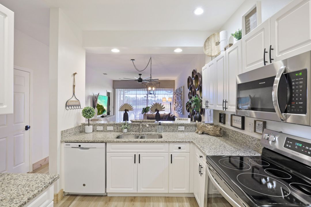 7895 Mahogany Run Ln #1424, Naples, FL 34113