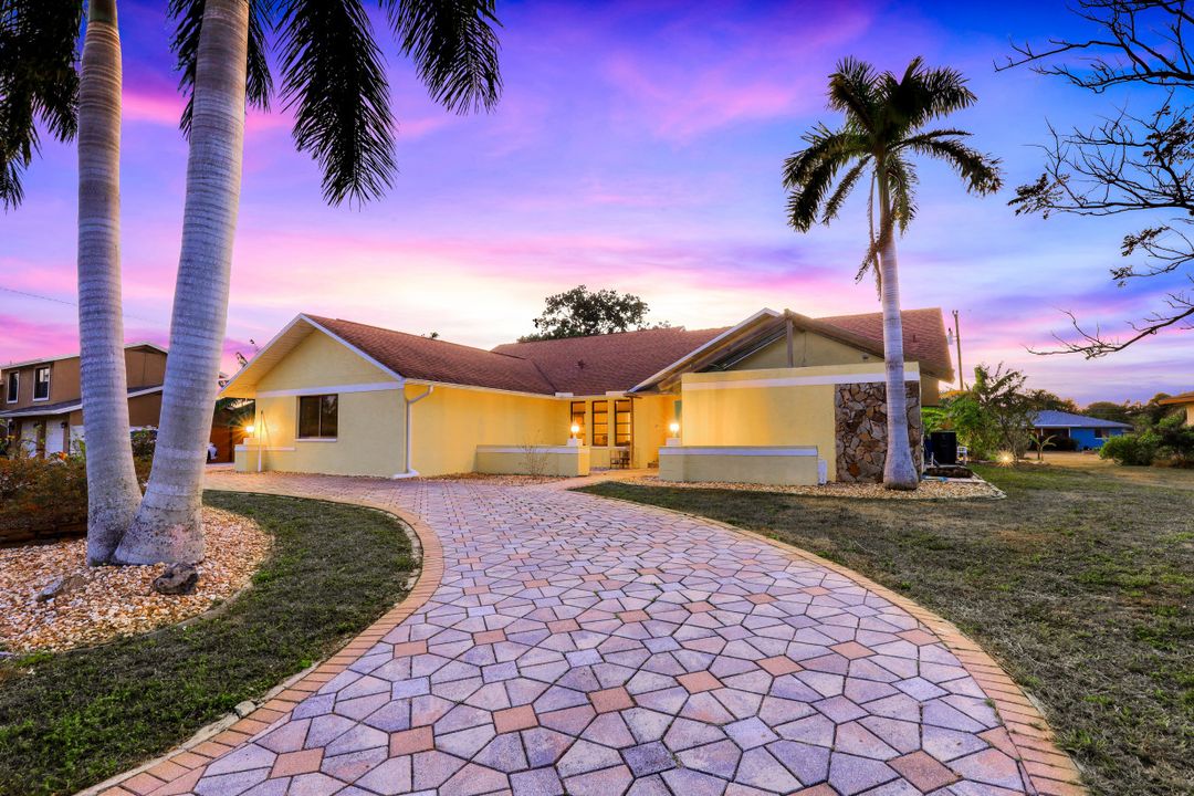 3914 SE 4th Ave, Cape Coral, FL 33904