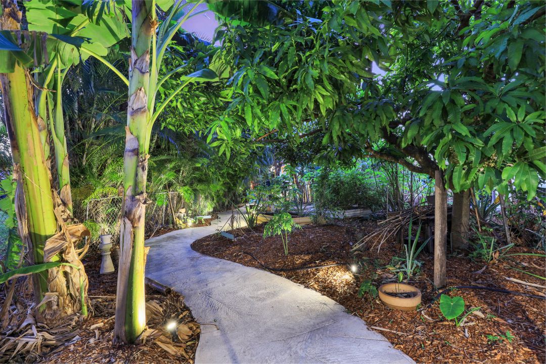 3914 SE 4th Ave, Cape Coral, FL 33904