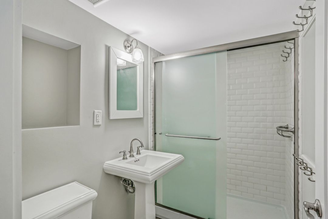 1 Bluebill Ave #104, Naples, FL 34108