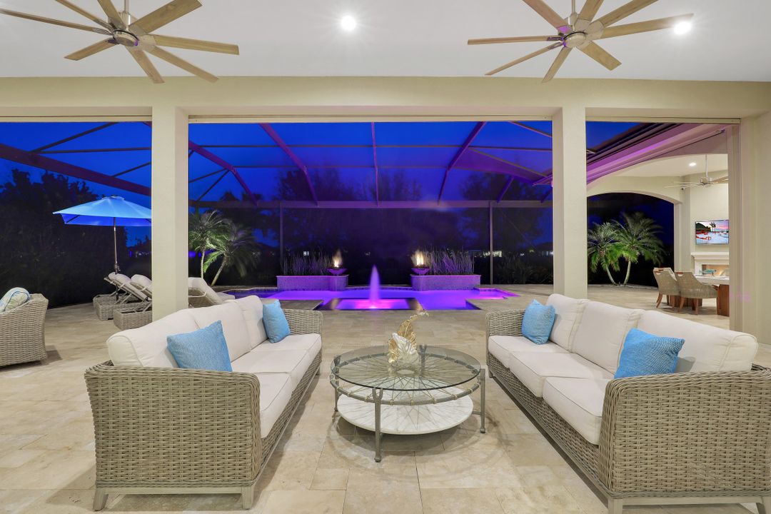 9067 Sorreno Ct, Naples, FL 34114