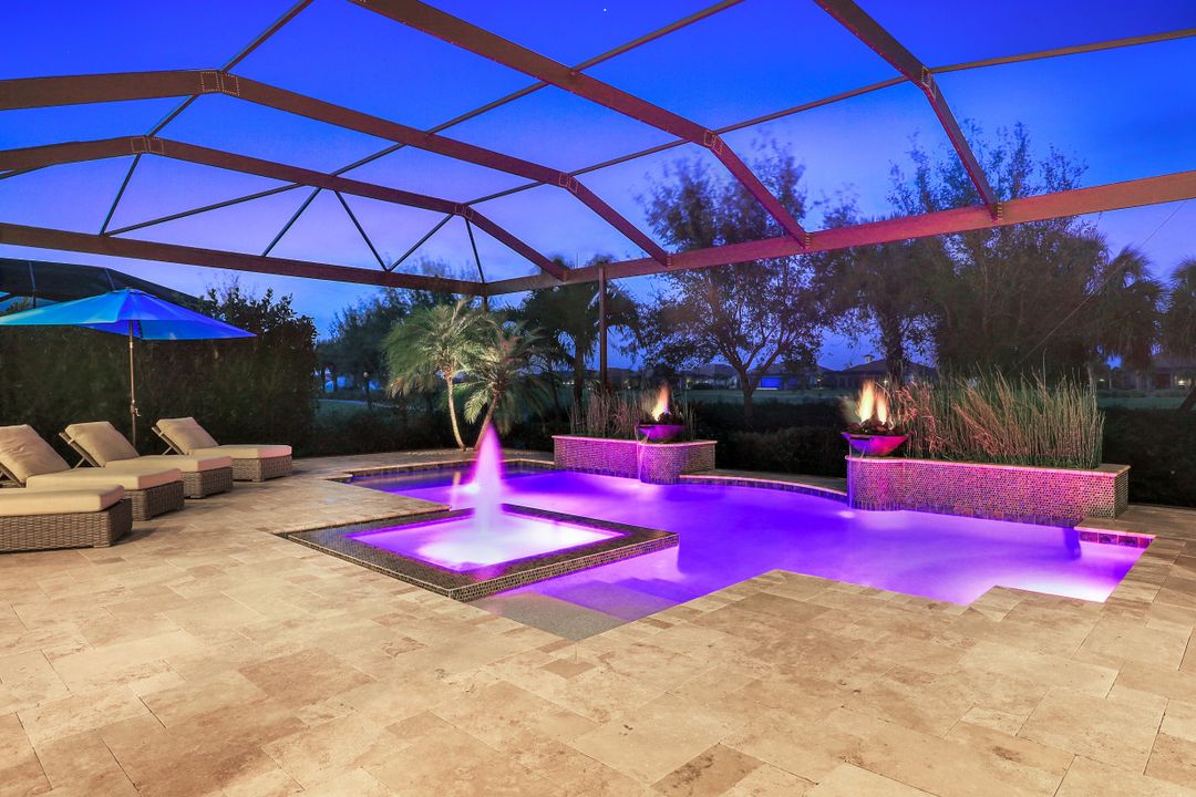 9067 Sorreno Ct, Naples, FL 34114