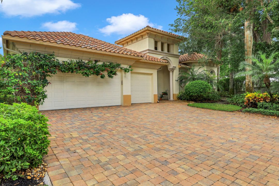 23831 Napoli Way, Bonita Springs, FL 34134