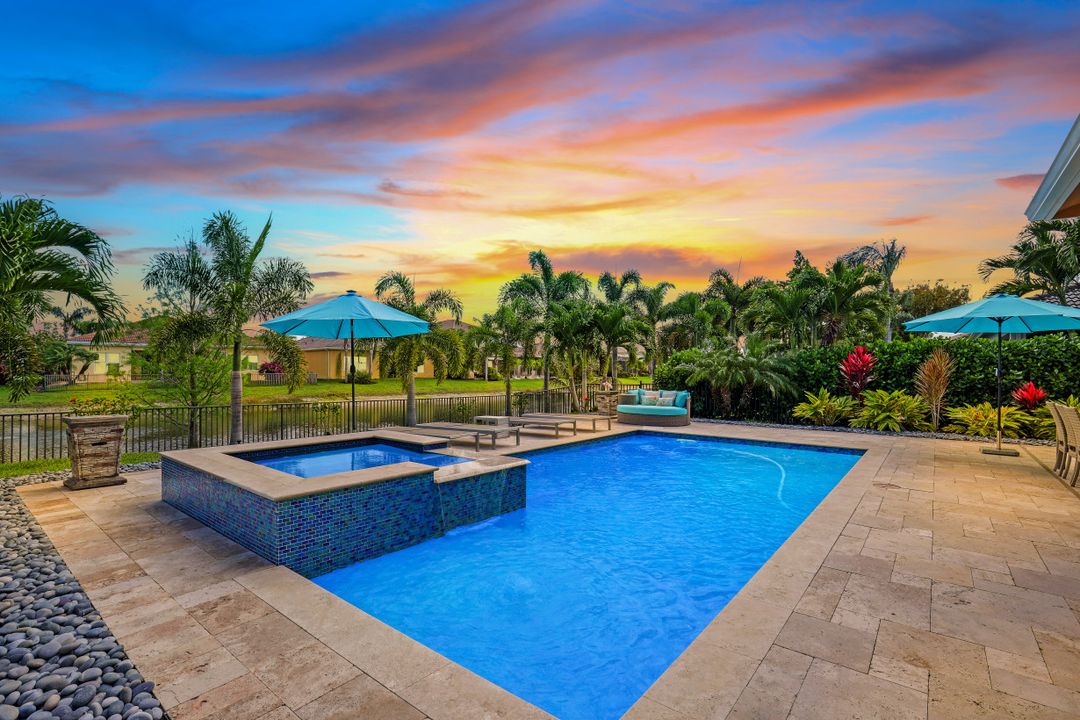 6499 Marbella Dr, Naples, FL 34105