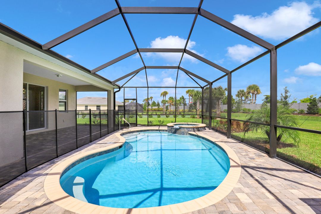 16282 Bonita Landing Cir, Bonita Springs, FL 34135