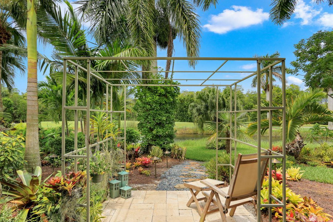 3284 Lookout Ln, Naples, FL 34112