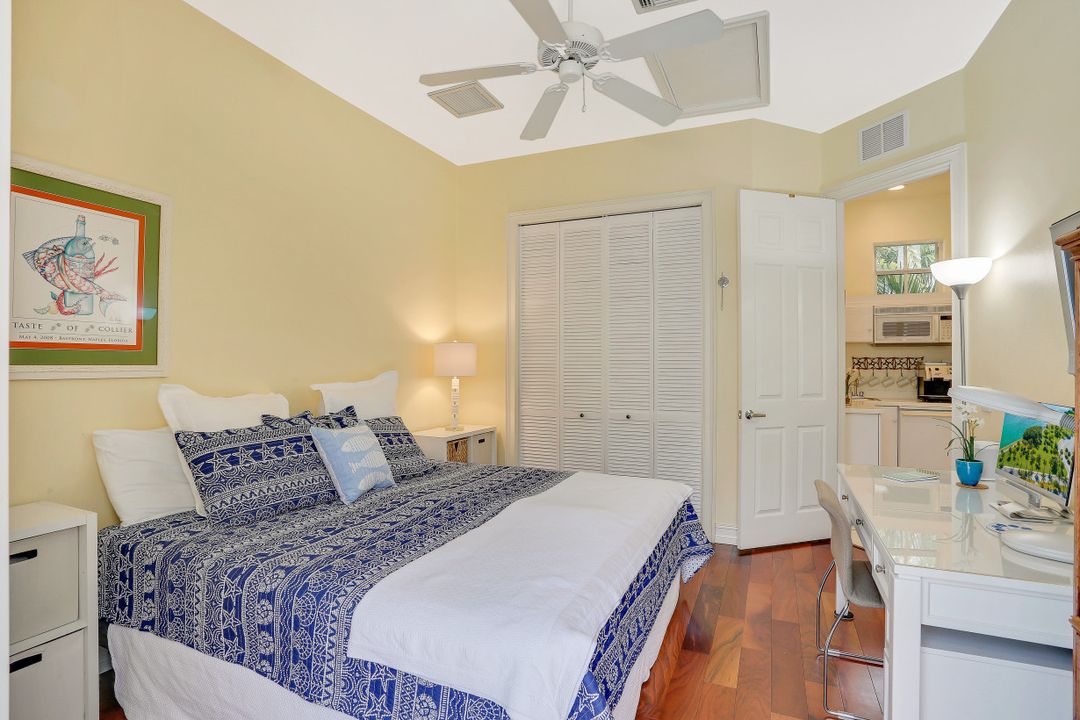 3284 Lookout Ln, Naples, FL 34112