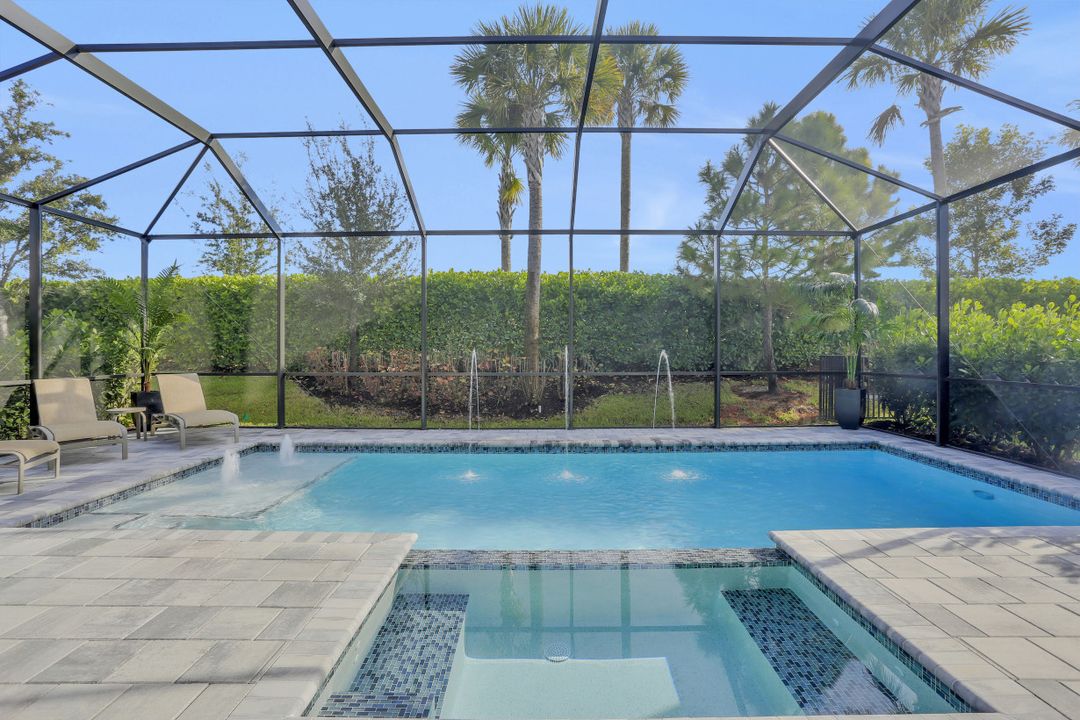 4174 Aspen Chase Dr, Naples, FL 34119