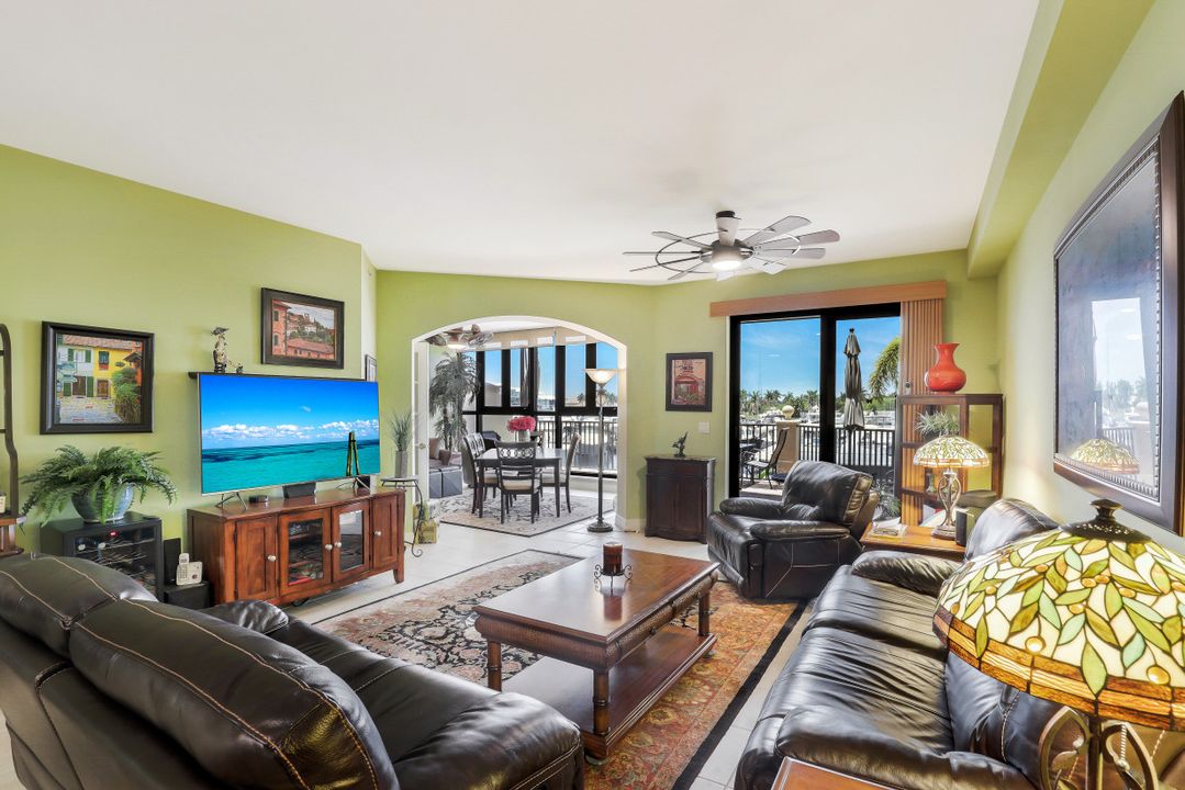 5706 Cape Harbour Dr #110, Cape Coral, FL 33914