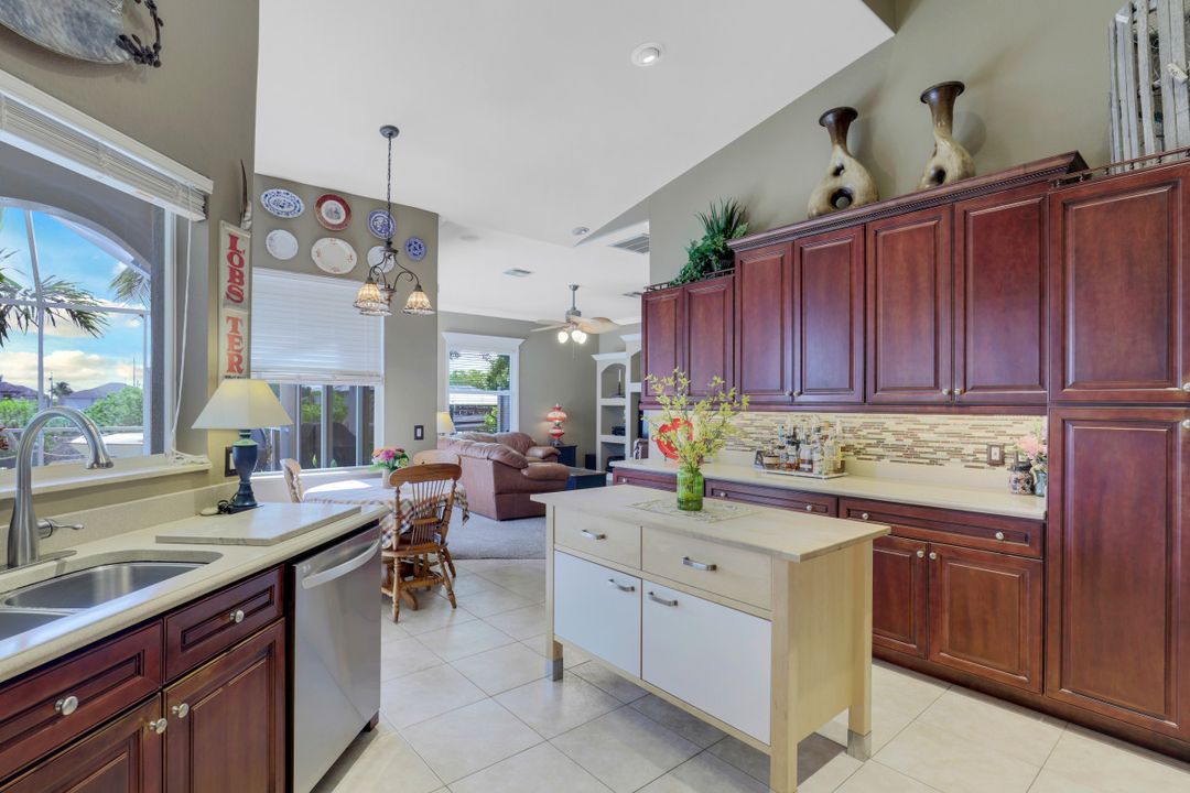 229 NW 39th Ave, Cape Coral, FL 33993