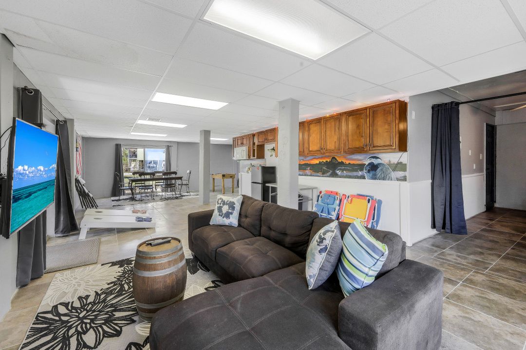 670 Palm Ave, Marco Island, FL 34145