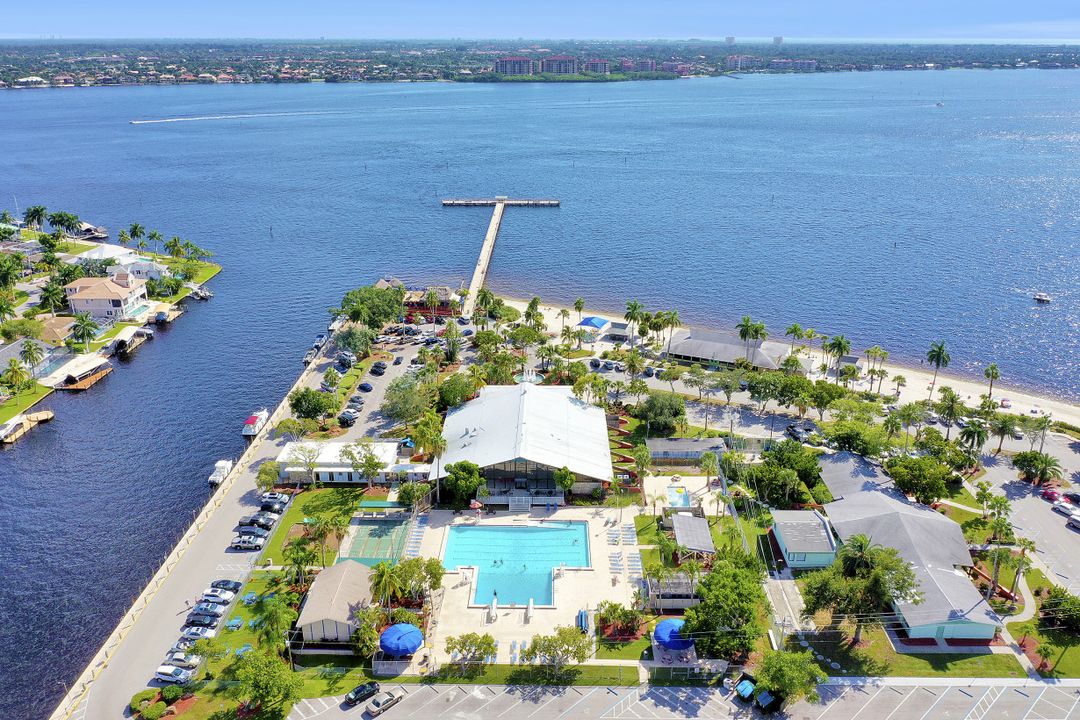 4919 Coronado Pkwy, Cape Coral, FL 33904