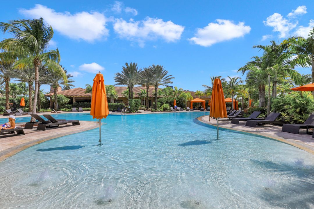 9653 Montelanico Loop, Naples, FL 34119