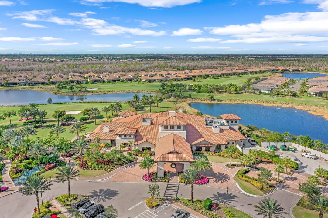 9653 Montelanico Loop, Naples, FL 34119