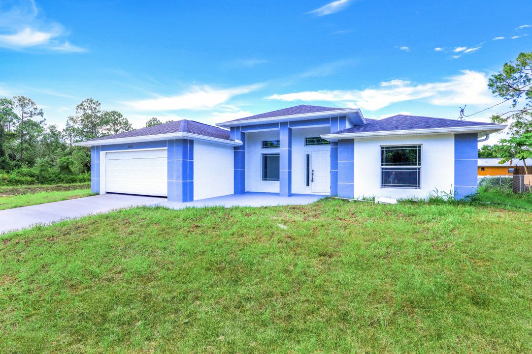 2718 11th St W, Lehigh Acres, FL 33976