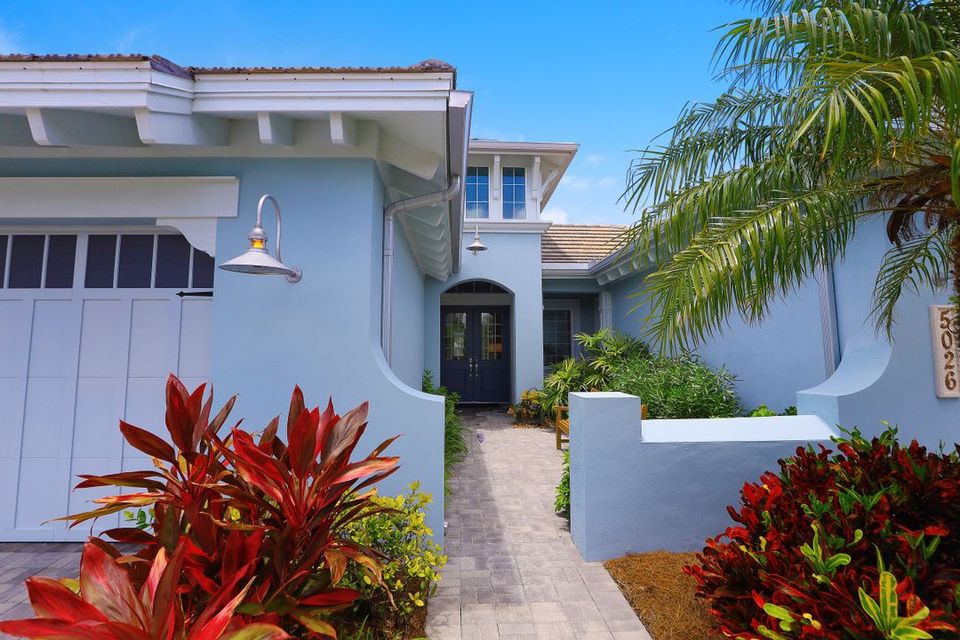 5026 Andros Dr, Naples, FL 34113