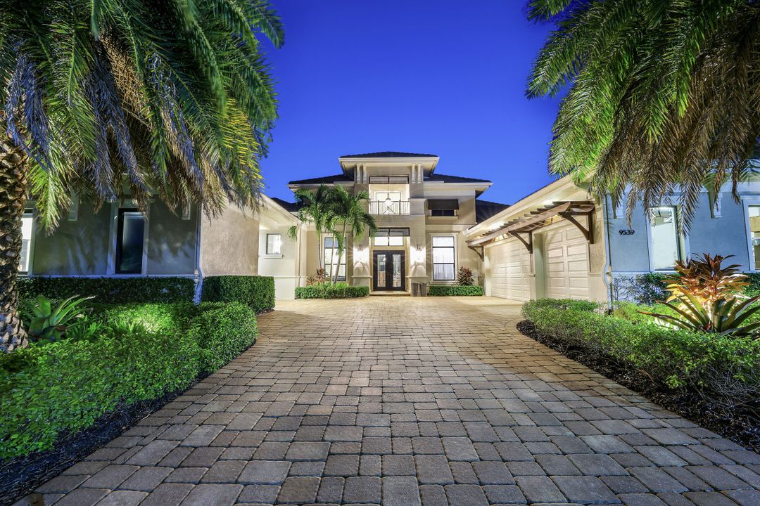 9539 Via Lago Way, Fort Myers, FL 33912