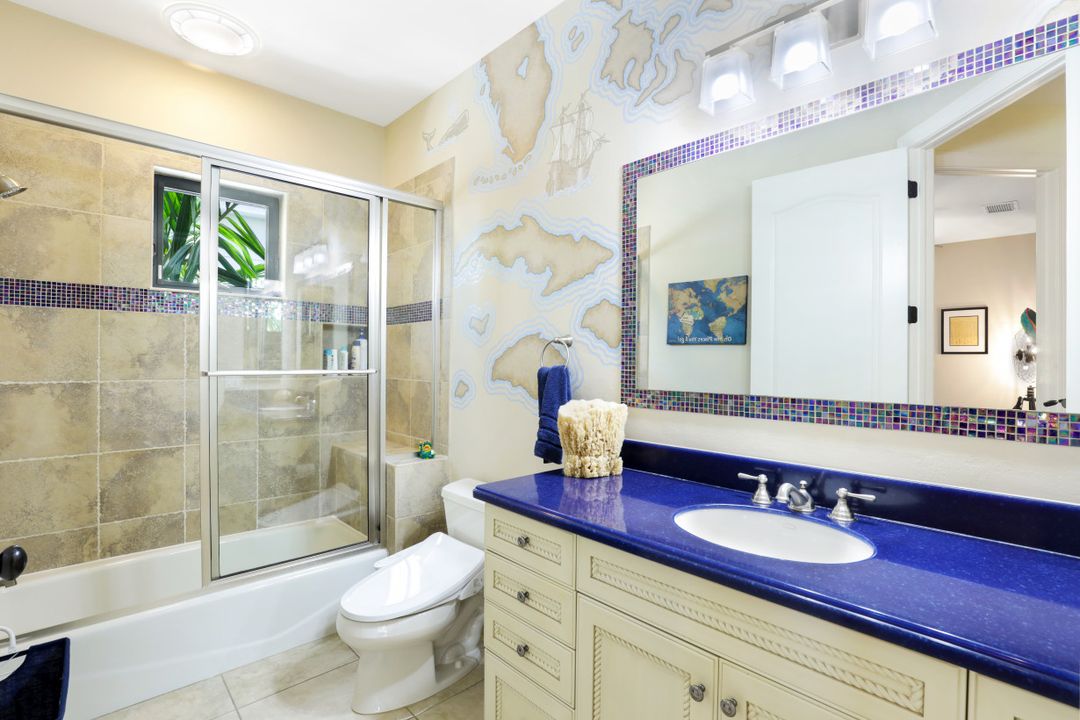 3828 Surfside Blvd, Cape Coral, FL 33914