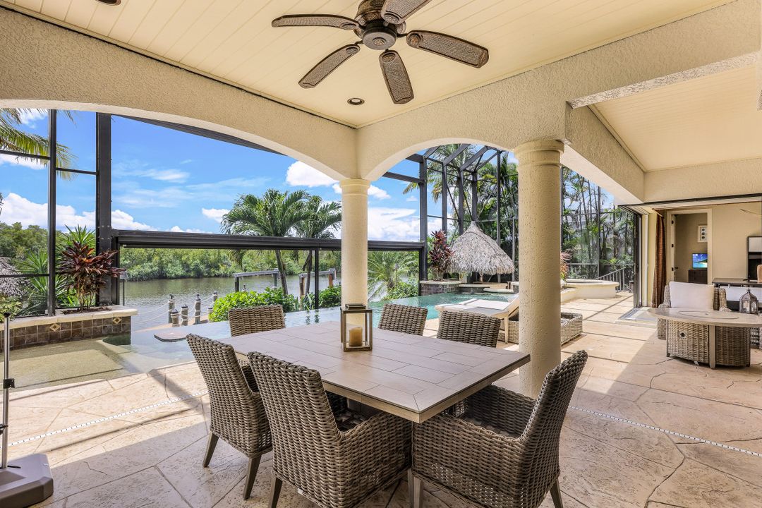 3828 Surfside Blvd, Cape Coral, FL 33914